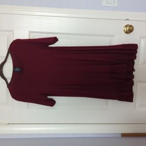Agnes & Dora Casual Dress Ruffle‎ Hem T-Shirt Dress Size S Burgundy